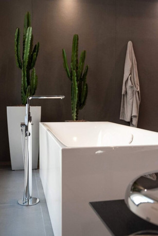 Смеситель для ванны Grohe Lineare New, однорычажный, хром (23792001)