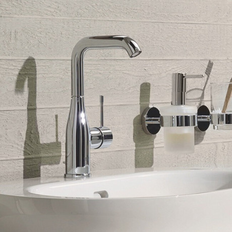 Cмеситель для умывальника Grohe Essence, однорычажный, хром (32628001)